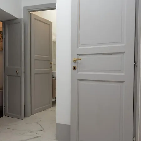 Apartment Penthouse Colosseo Iii Rome