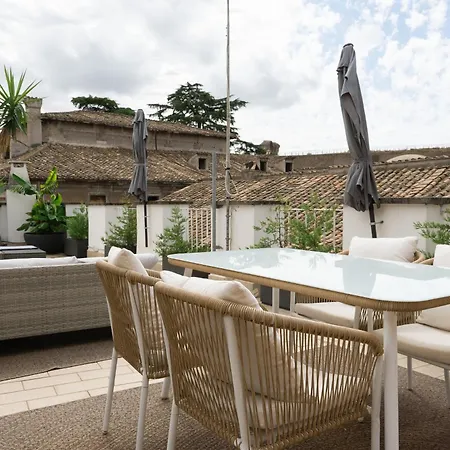 Penthouse Colosseo Iii Apartment